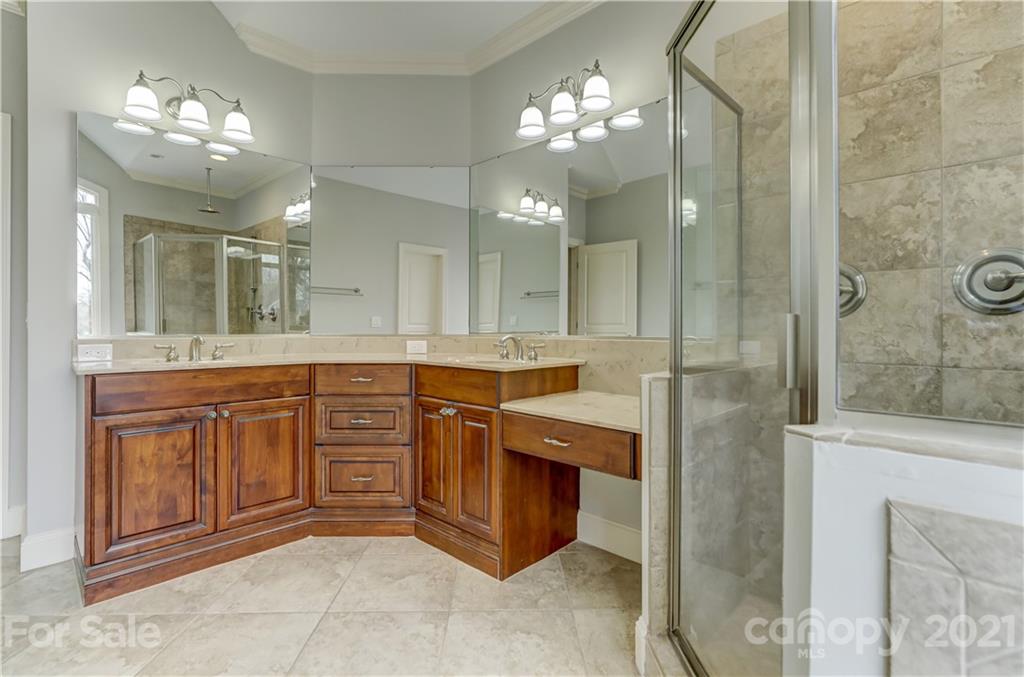 4211 Bella Court Charlotte NC 28210