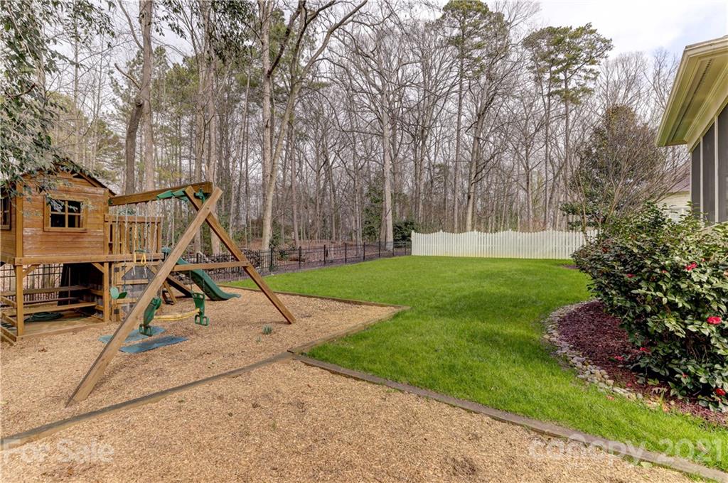 4211 Bella Court Charlotte NC 28210