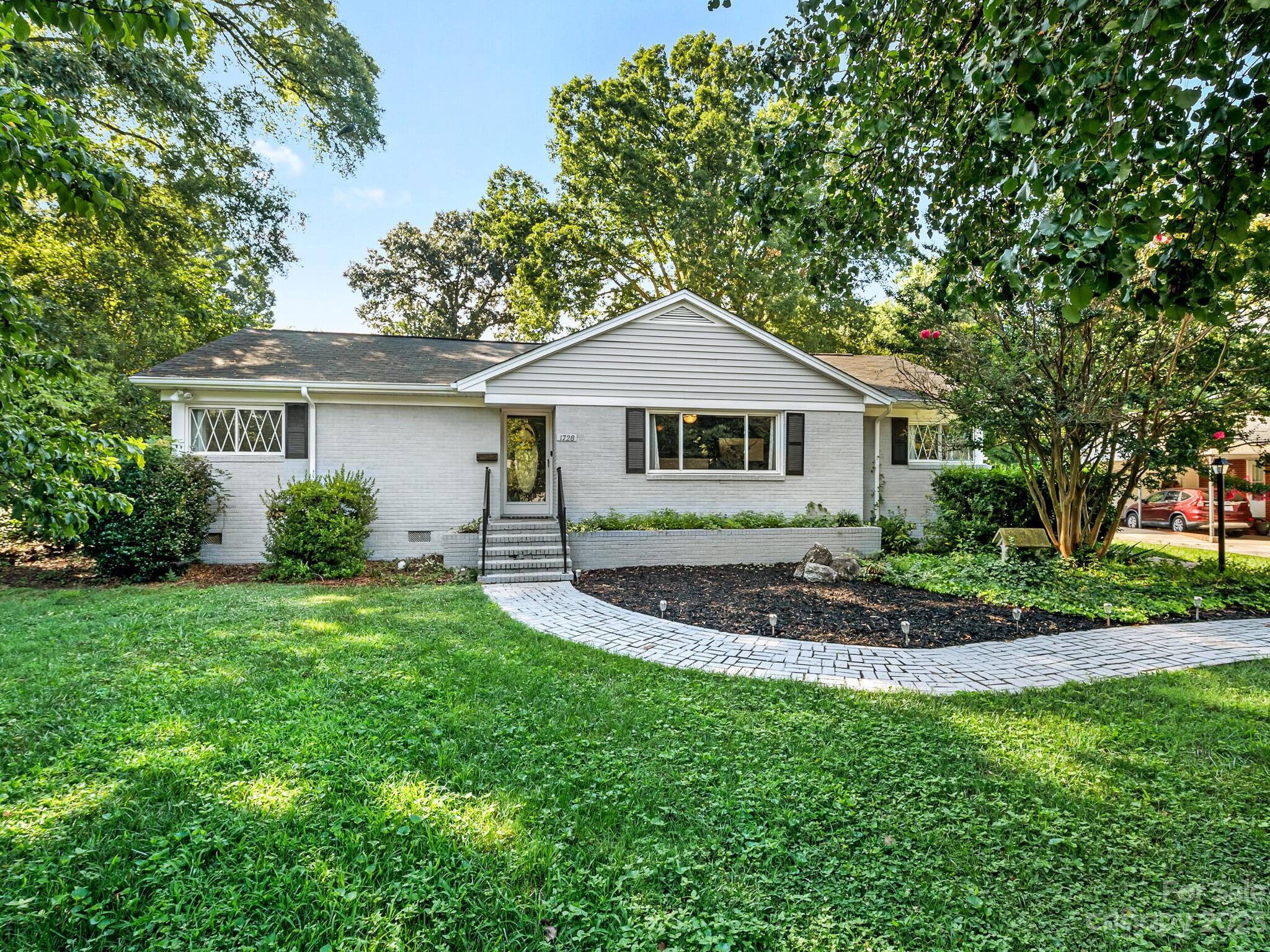 1728 Birchcrest Drive Charlotte NC 28205
