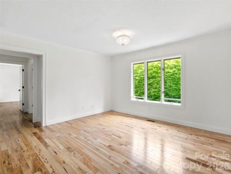 2731 Miller Lane Hendersonville NC 28791