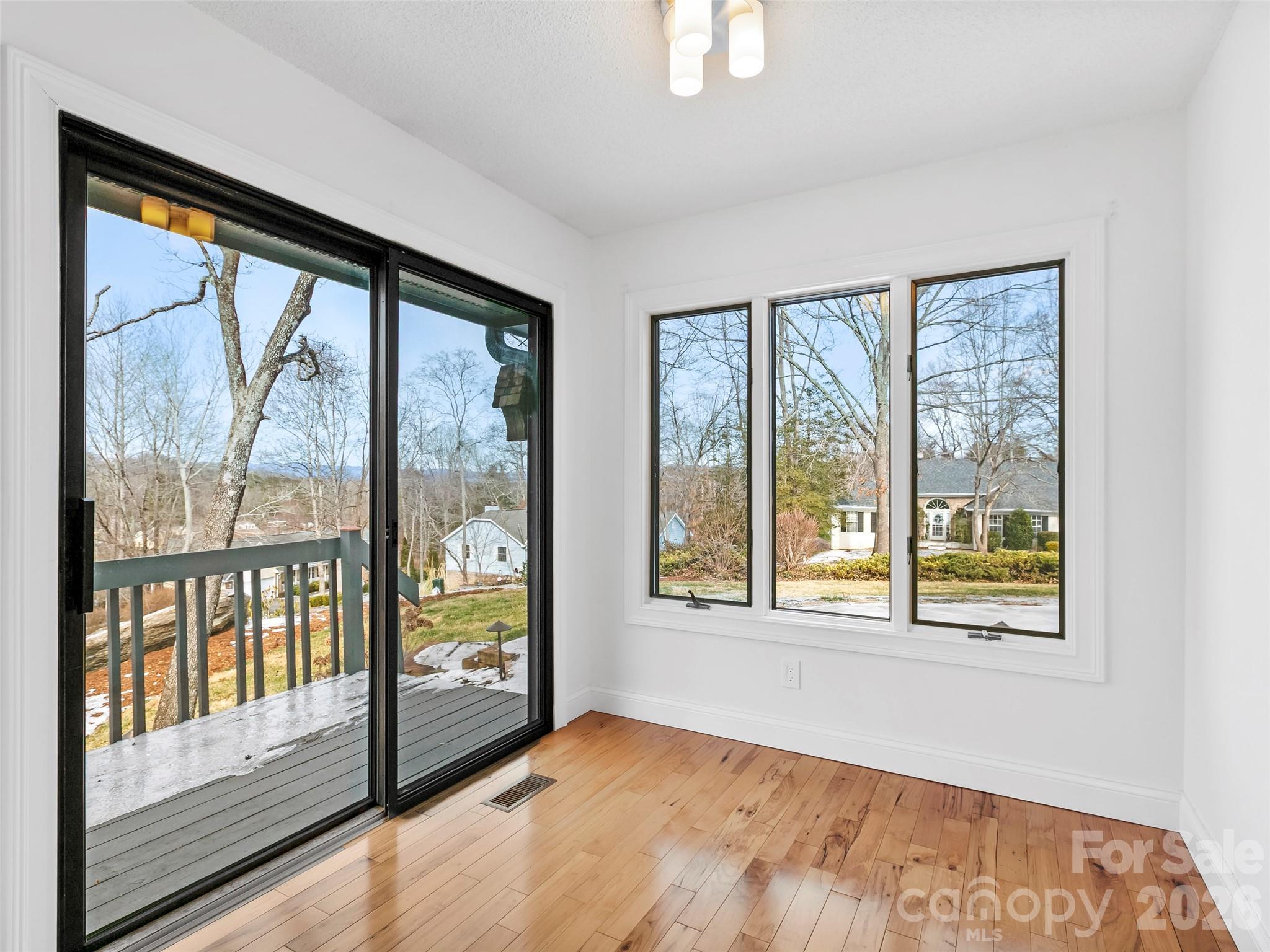 2731 Miller Lane Hendersonville NC 28791