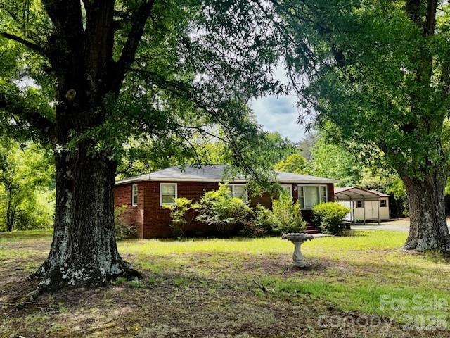 1923 Campbell Road Newton NC 28658