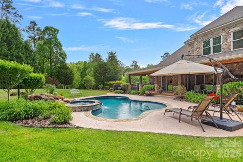 104 Timberside Drive Davidson NC 28036
