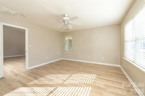 115 Creeks End Circle Mills River NC 28759