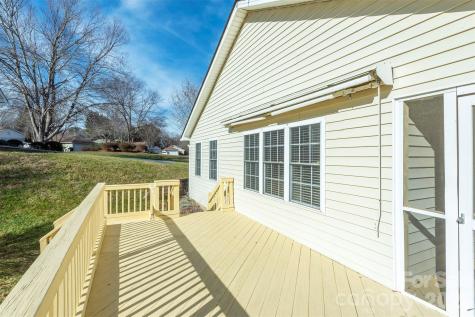 115 Creeks End Circle Mills River NC 28759