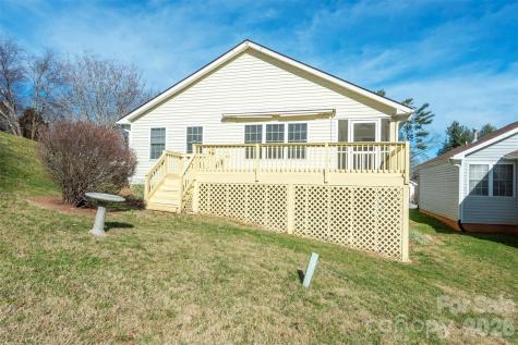 115 Creeks End Circle Mills River NC 28759