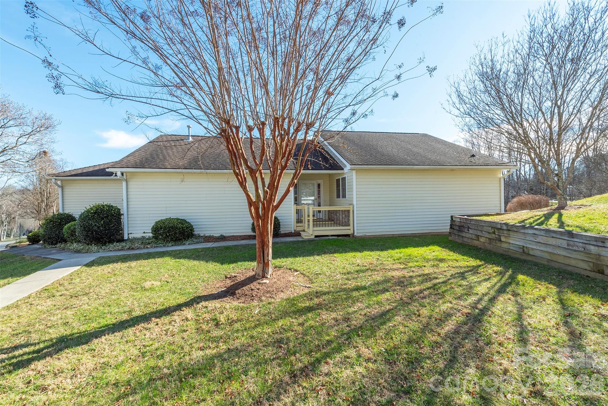 115 Creeks End Circle Mills River NC 28759