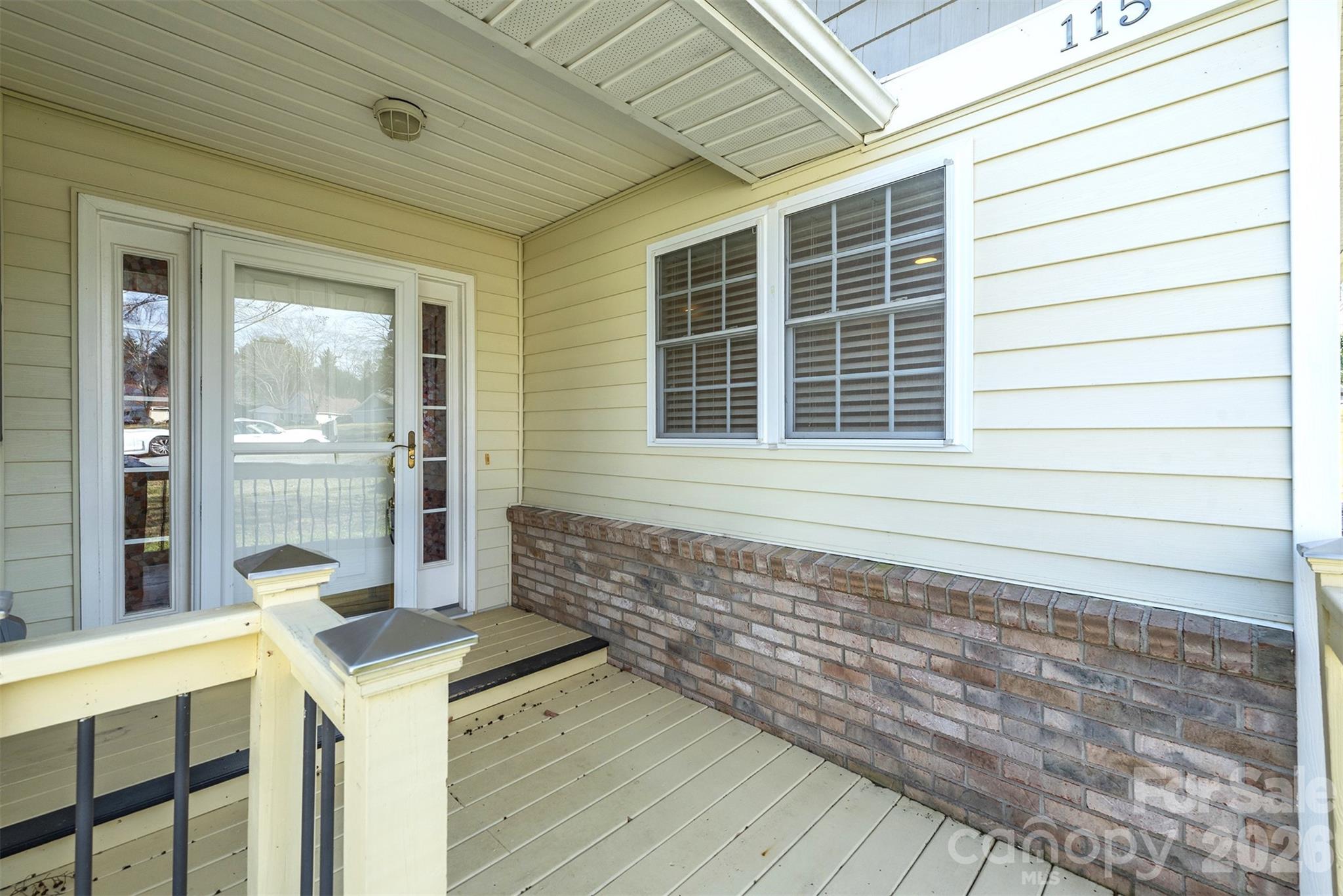 115 Creeks End Circle Mills River NC 28759