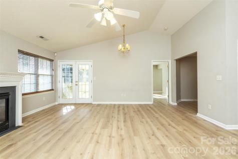 115 Creeks End Circle Mills River NC 28759