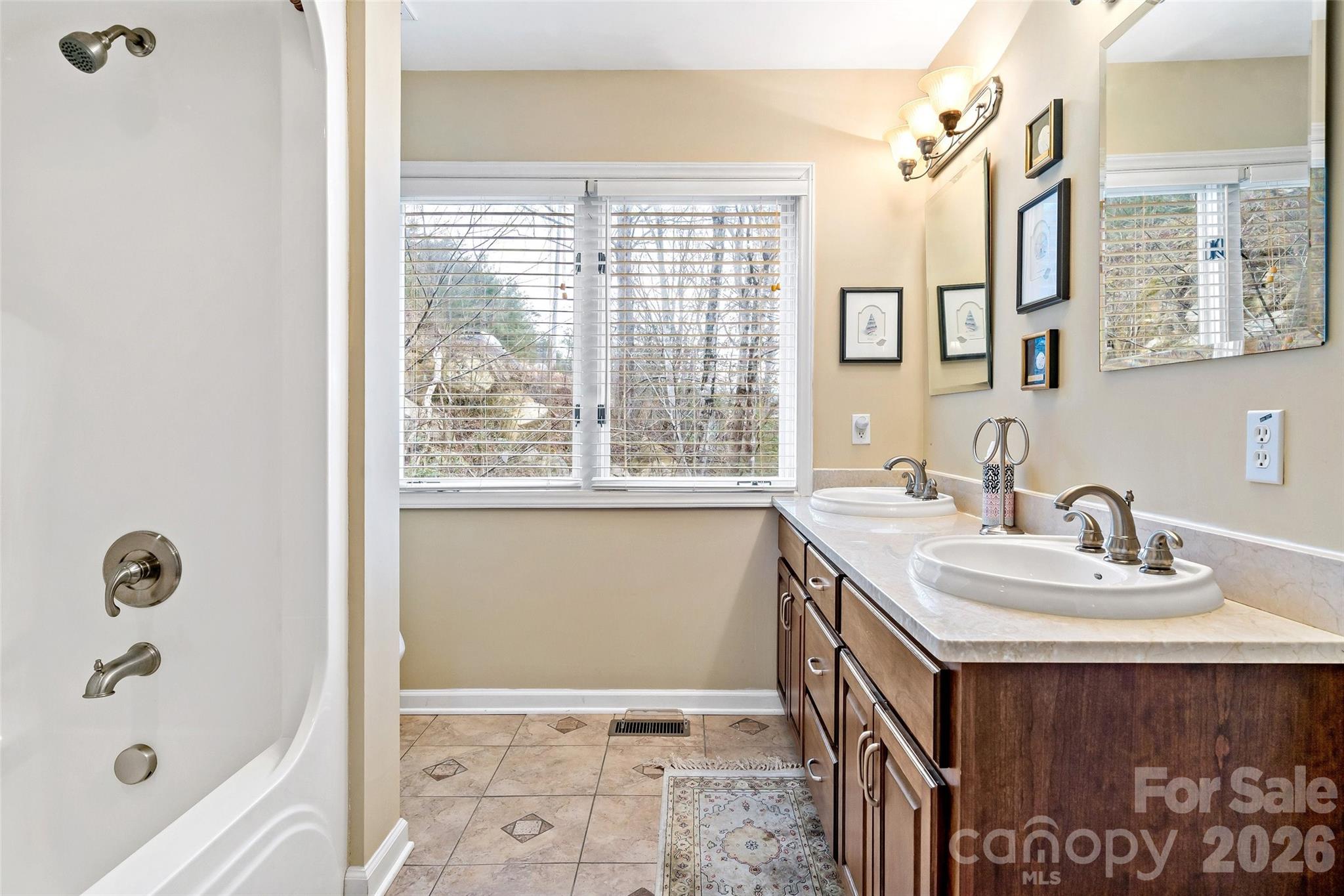 60 E Valley View Drive Marion NC 28752