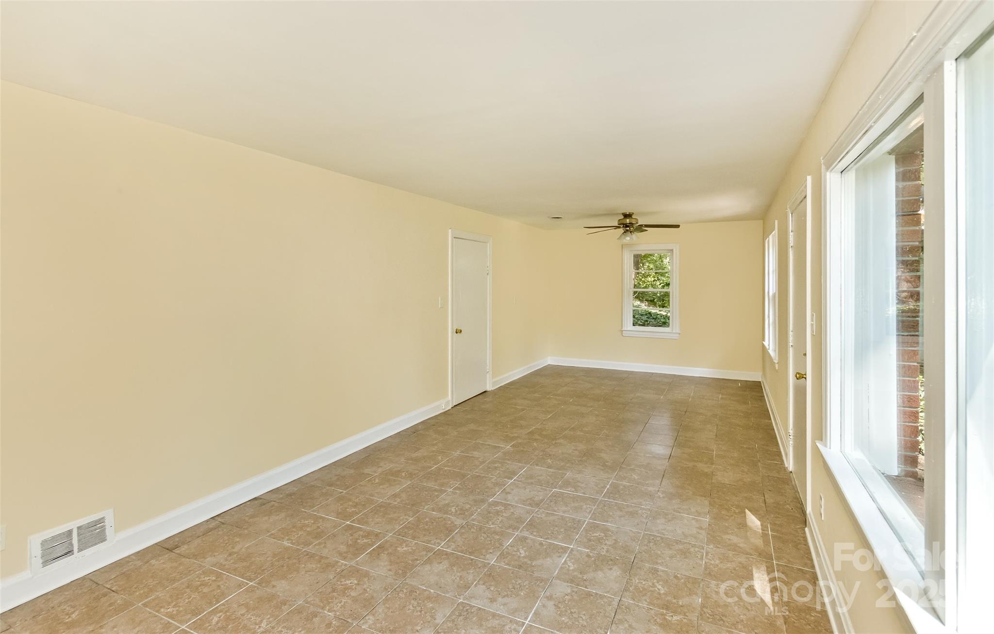 54 Hampden Road Asheville NC 28805