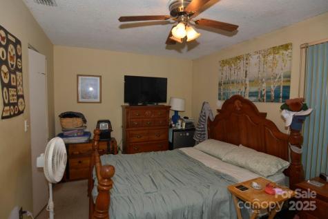 141 Colony Drive Arden NC 28704