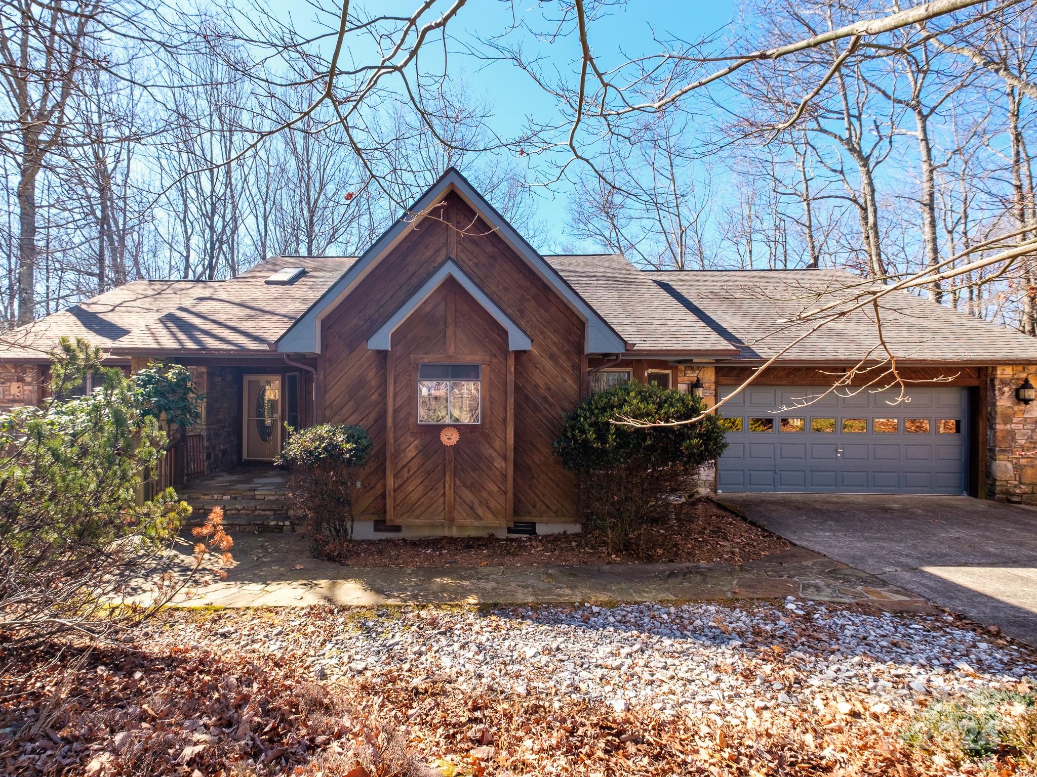 74 Udvawadulisi Court Brevard NC 28712
