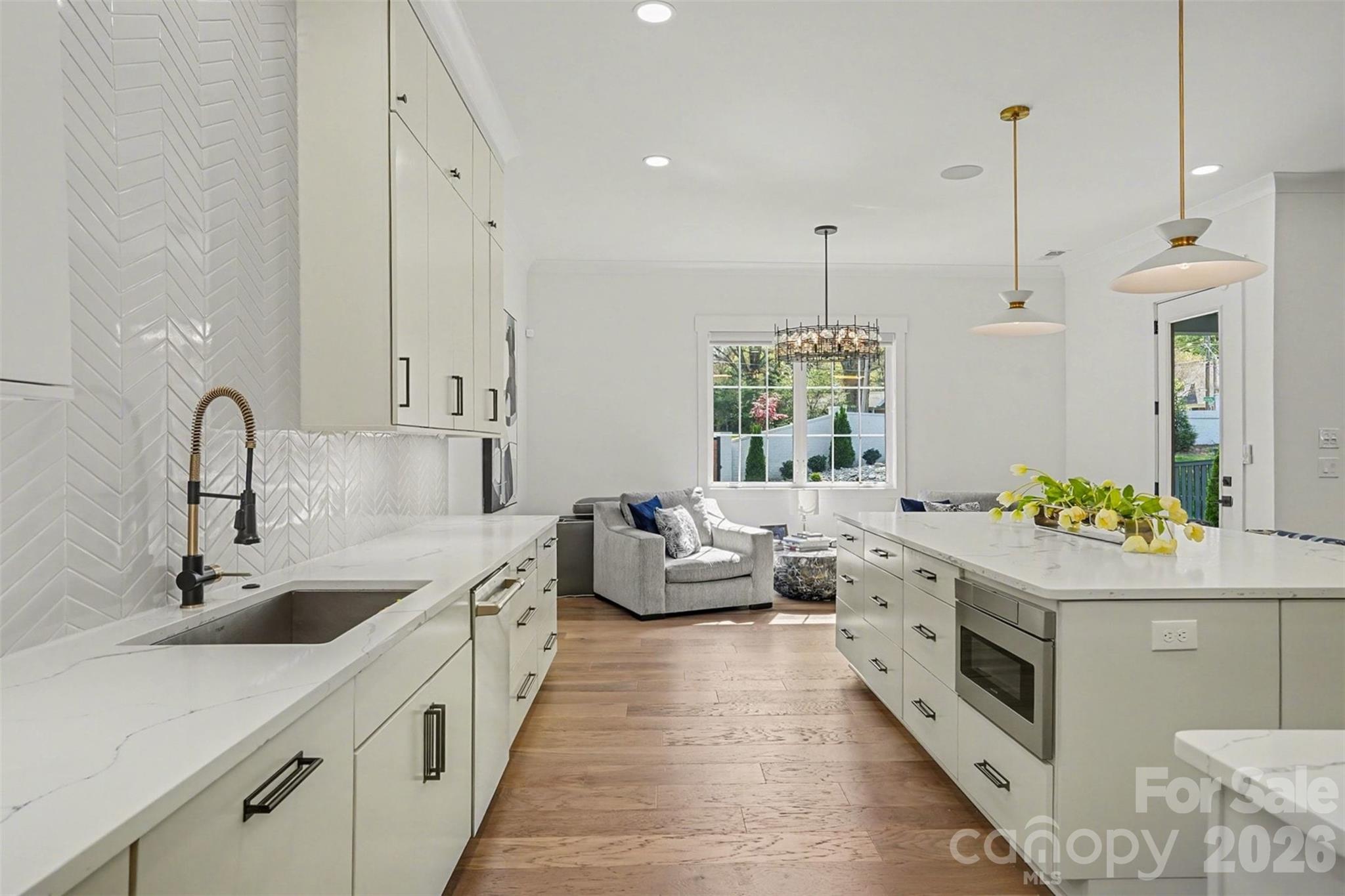 915 Laurel Creek Lane Charlotte NC 28211