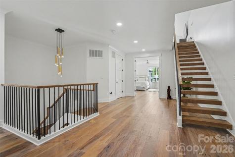 915 Laurel Creek Lane Charlotte NC 28211