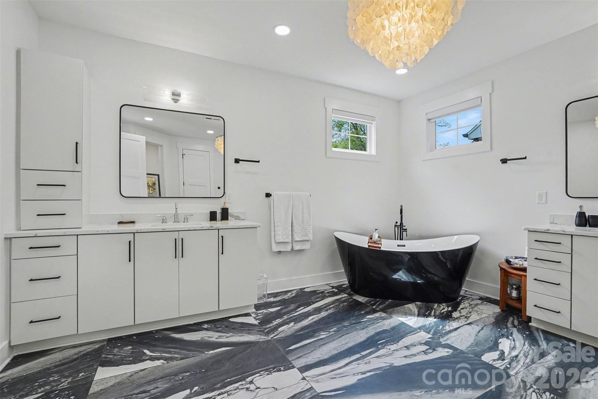 915 Laurel Creek Lane Charlotte NC 28211