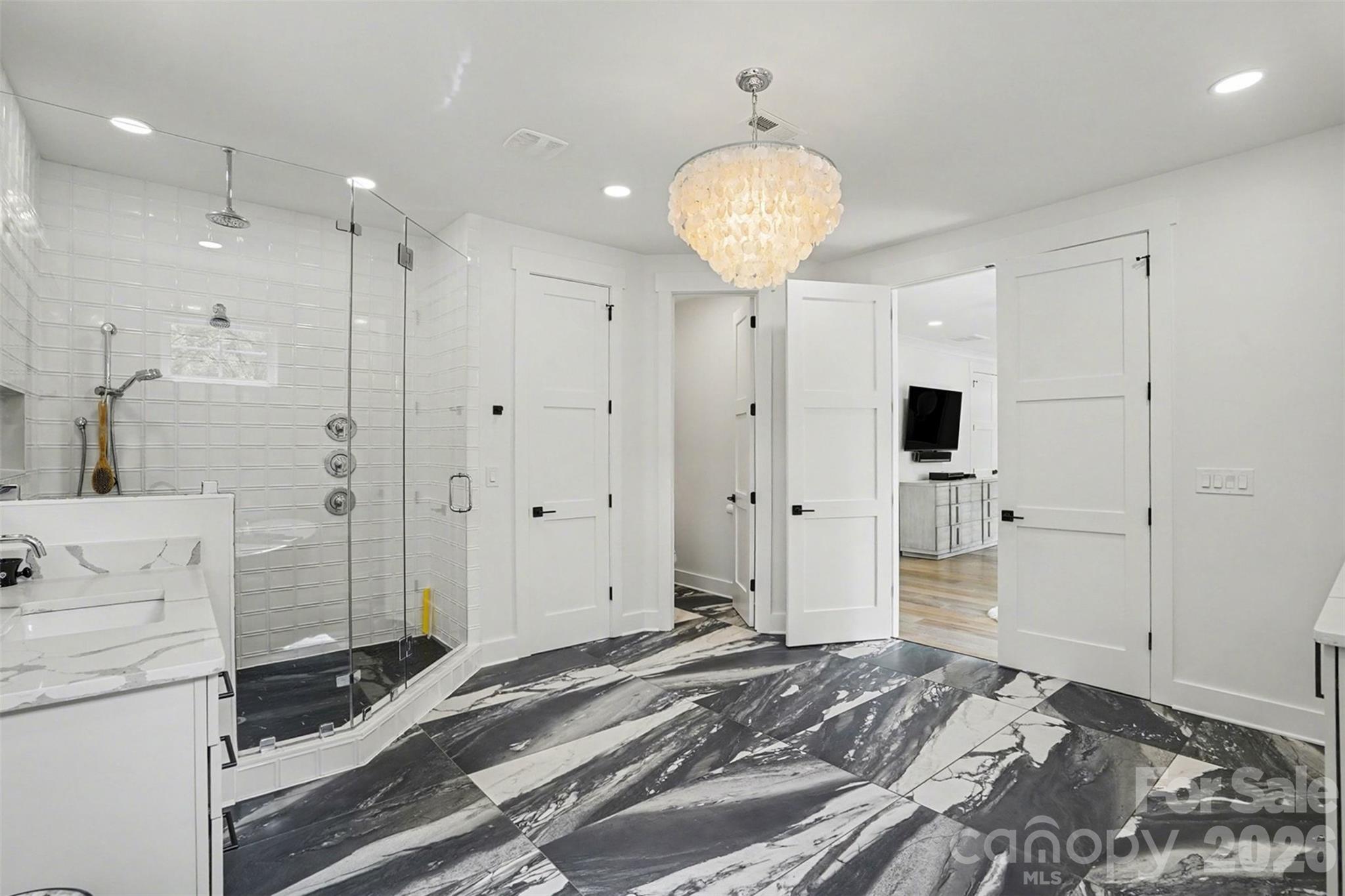 915 Laurel Creek Lane Charlotte NC 28211
