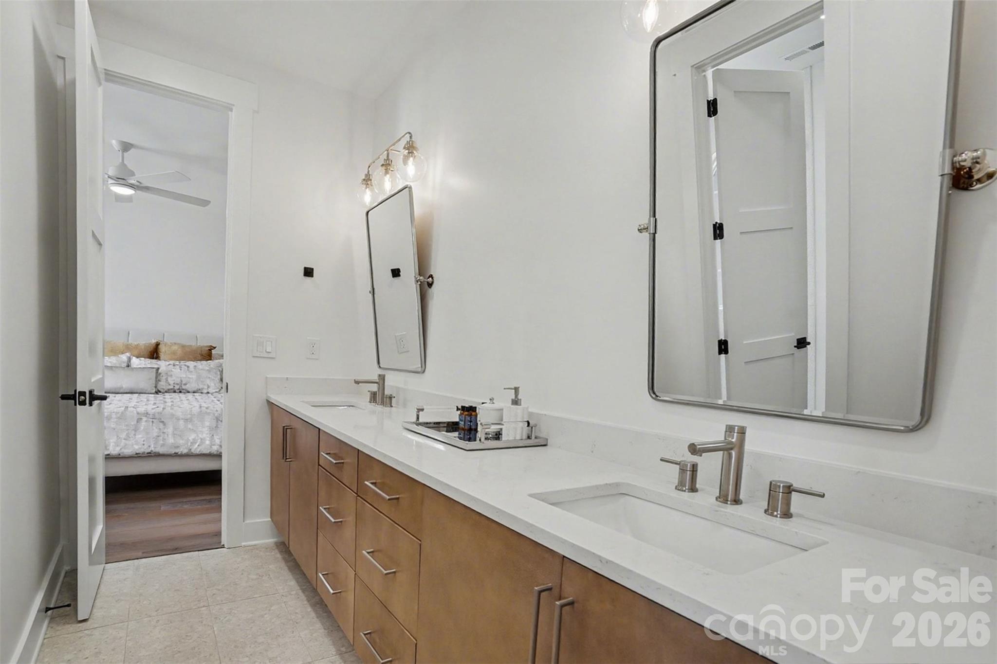 915 Laurel Creek Lane Charlotte NC 28211