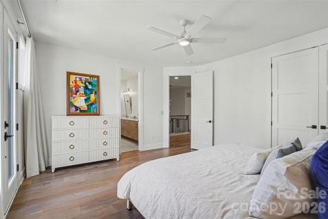 915 Laurel Creek Lane Charlotte NC 28211
