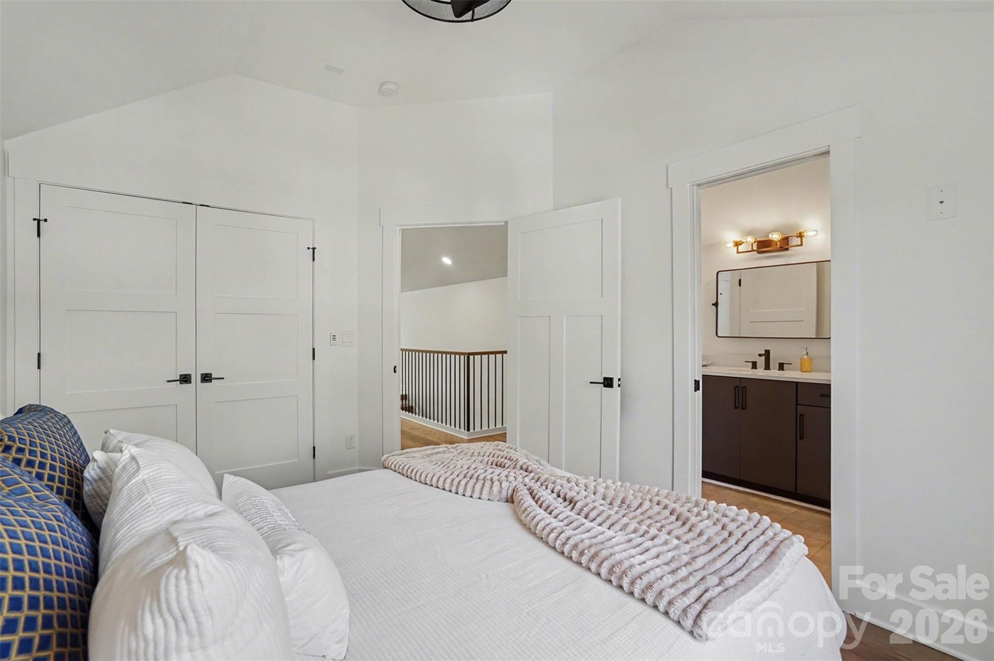 915 Laurel Creek Lane Charlotte NC 28211