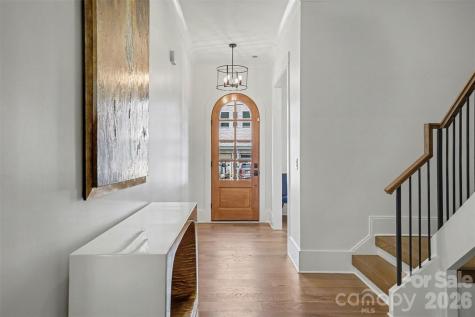 915 Laurel Creek Lane Charlotte NC 28211