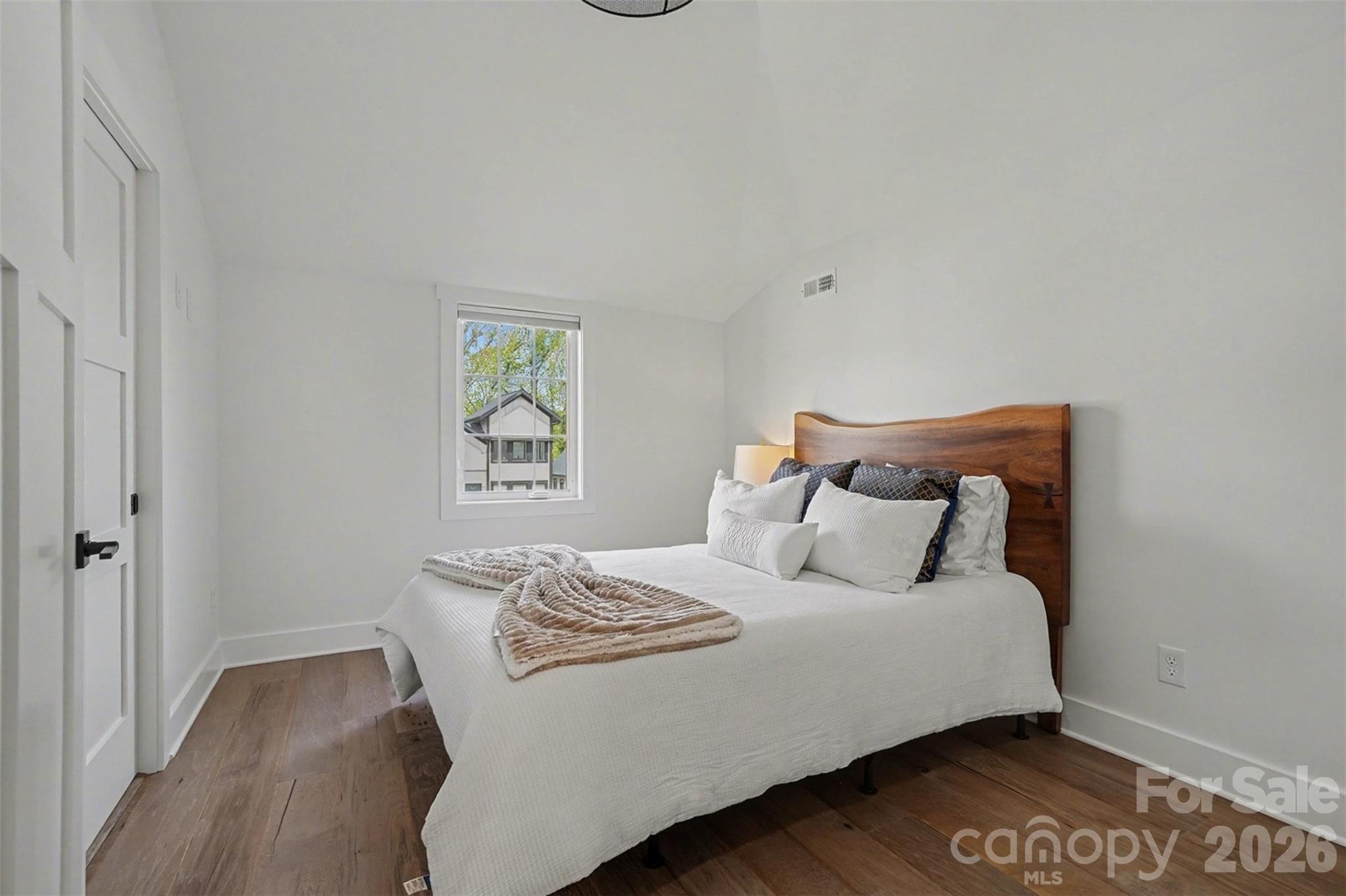 915 Laurel Creek Lane Charlotte NC 28211