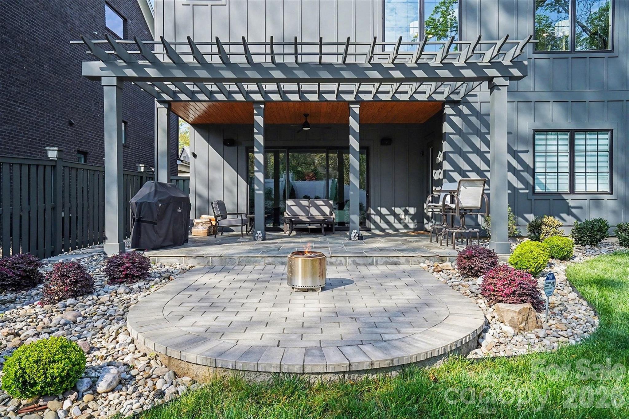 915 Laurel Creek Lane Charlotte NC 28211