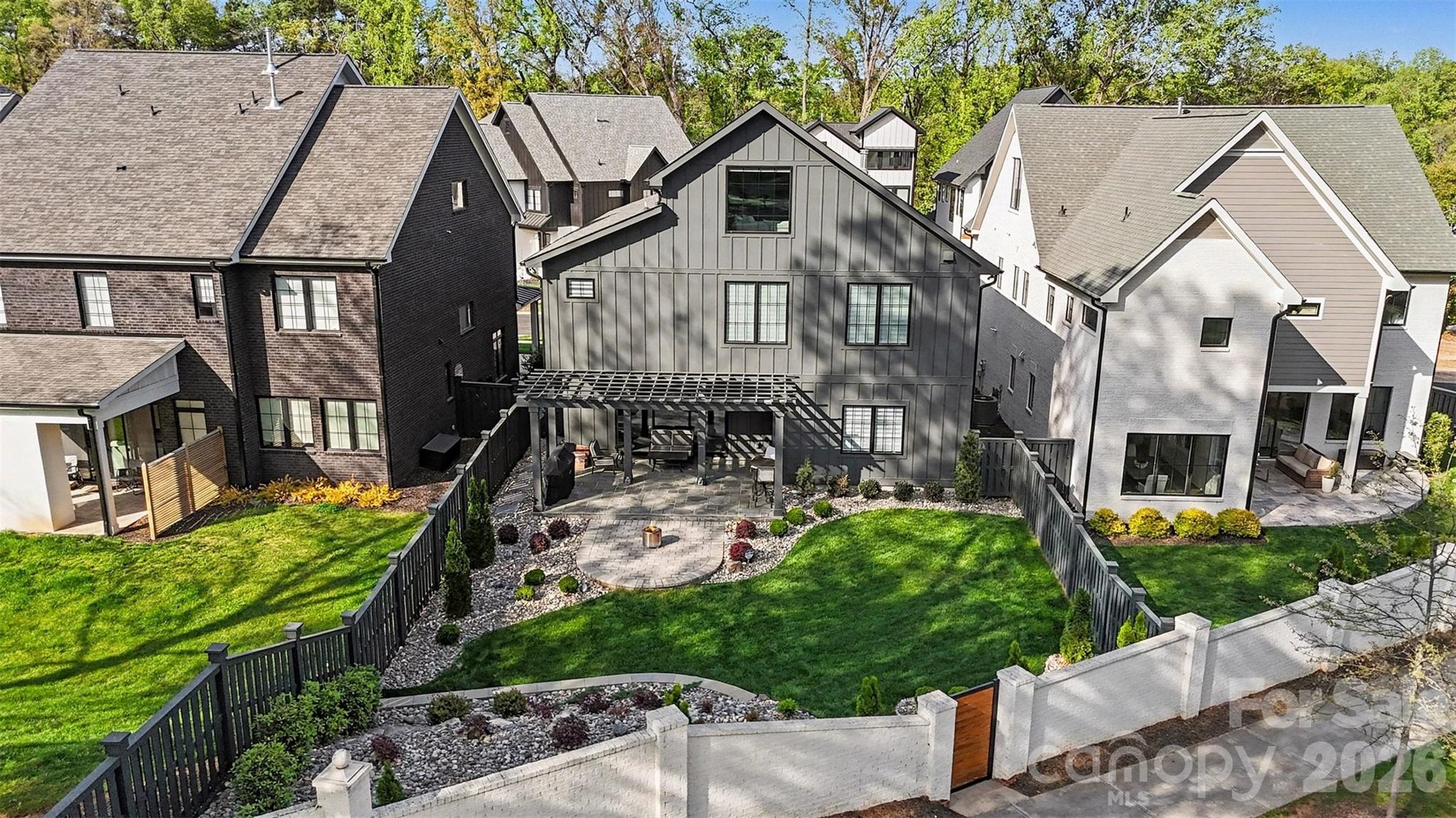 915 Laurel Creek Lane Charlotte NC 28211