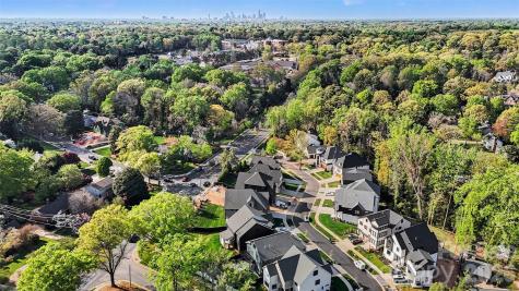 915 Laurel Creek Lane Charlotte NC 28211