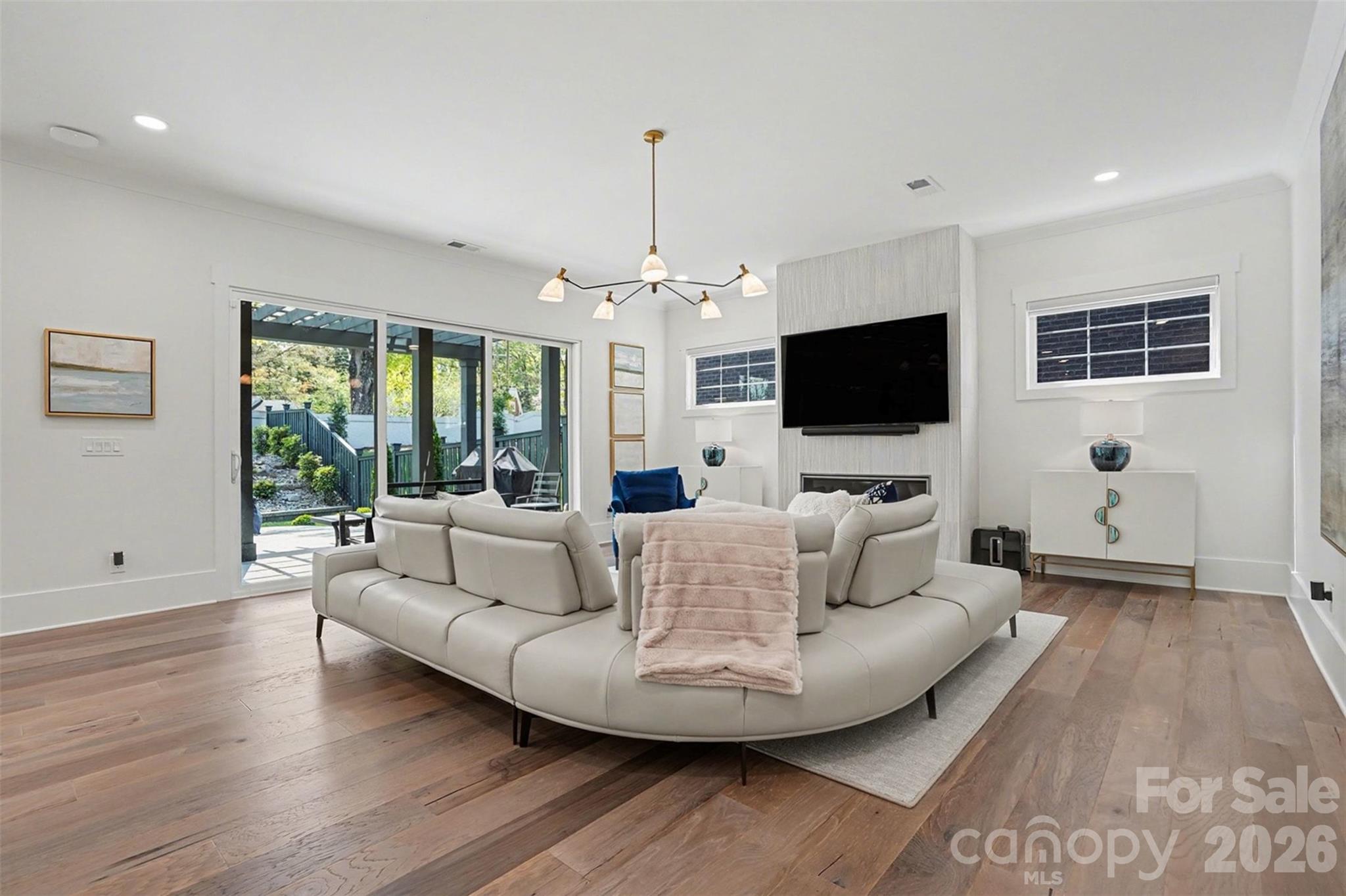 915 Laurel Creek Lane Charlotte NC 28211