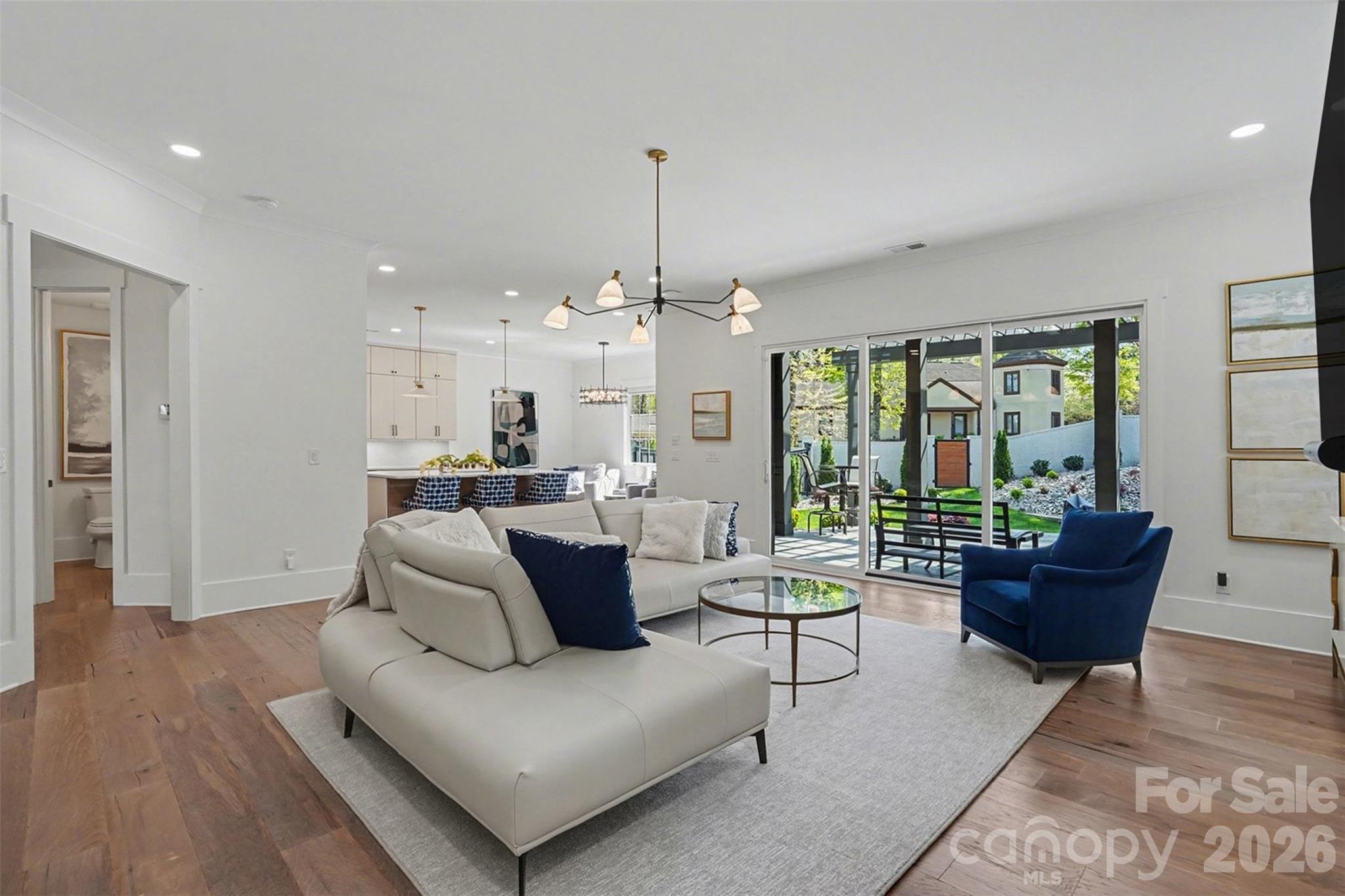 915 Laurel Creek Lane Charlotte NC 28211