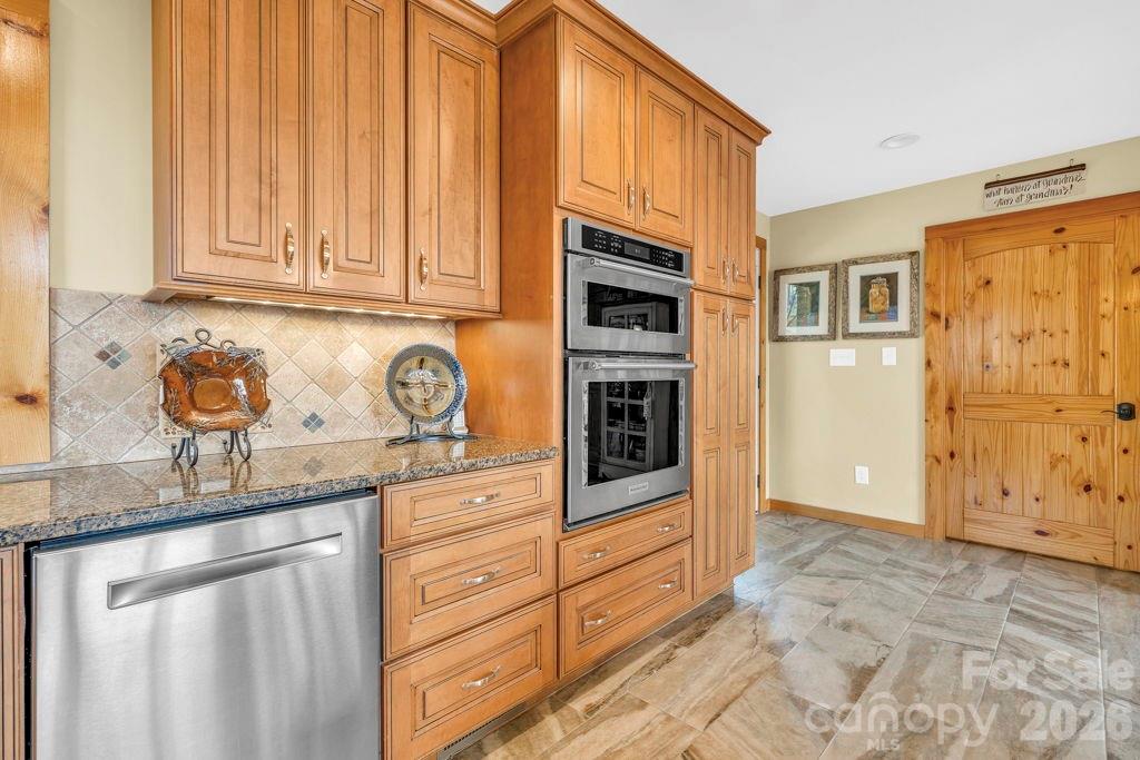 7054 Grandview Circle Newland NC 28657