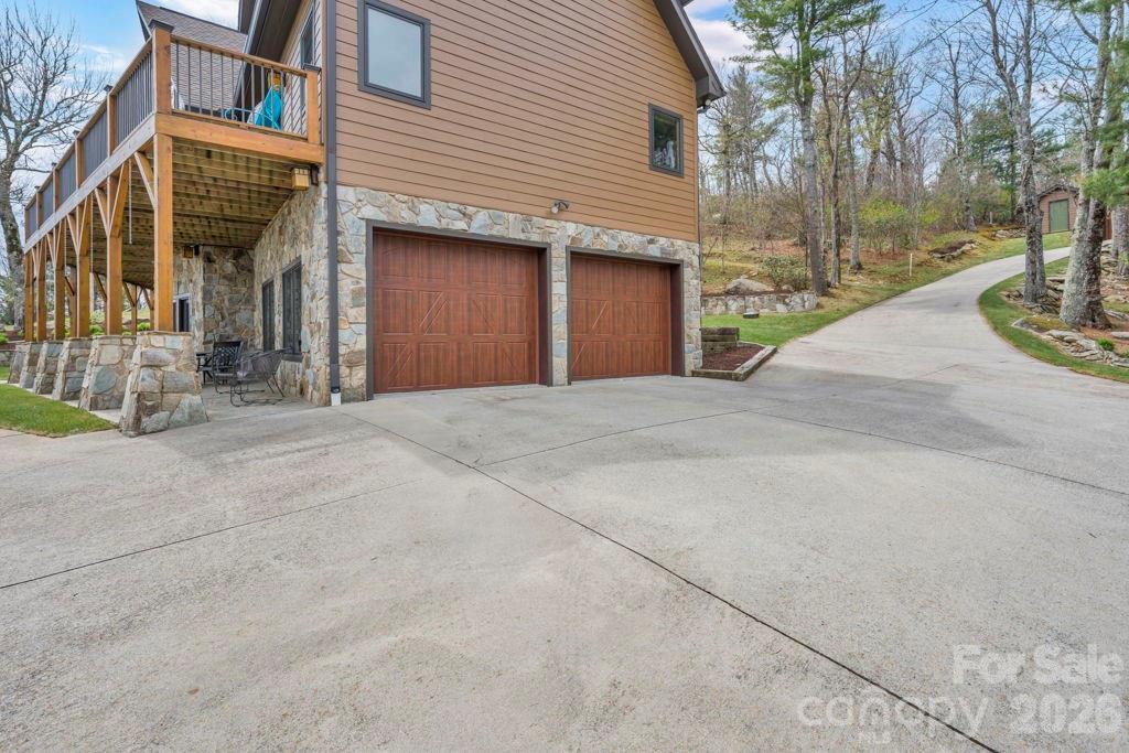 7054 Grandview Circle Newland NC 28657