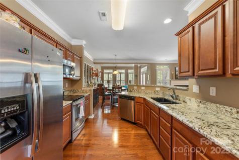 370 Battery Circle Clover SC 29710