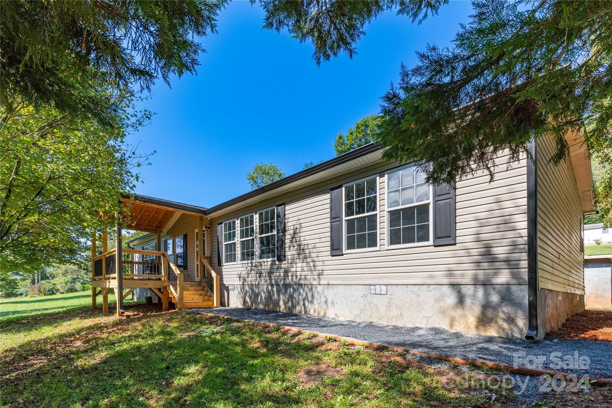 163 Owl Hollow Road Marion NC 28752