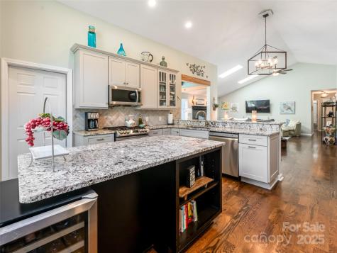 206 Pinner Road Arden NC 28704