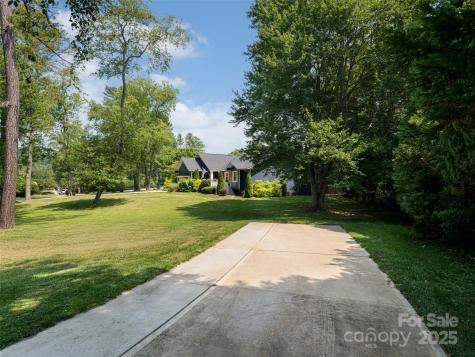 206 Pinner Road Arden NC 28704