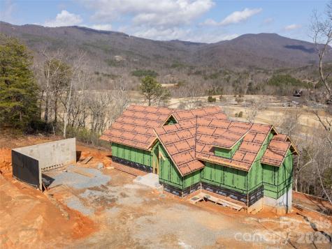 2015 Deep Gap Farm Road W Mill Spring NC 28756