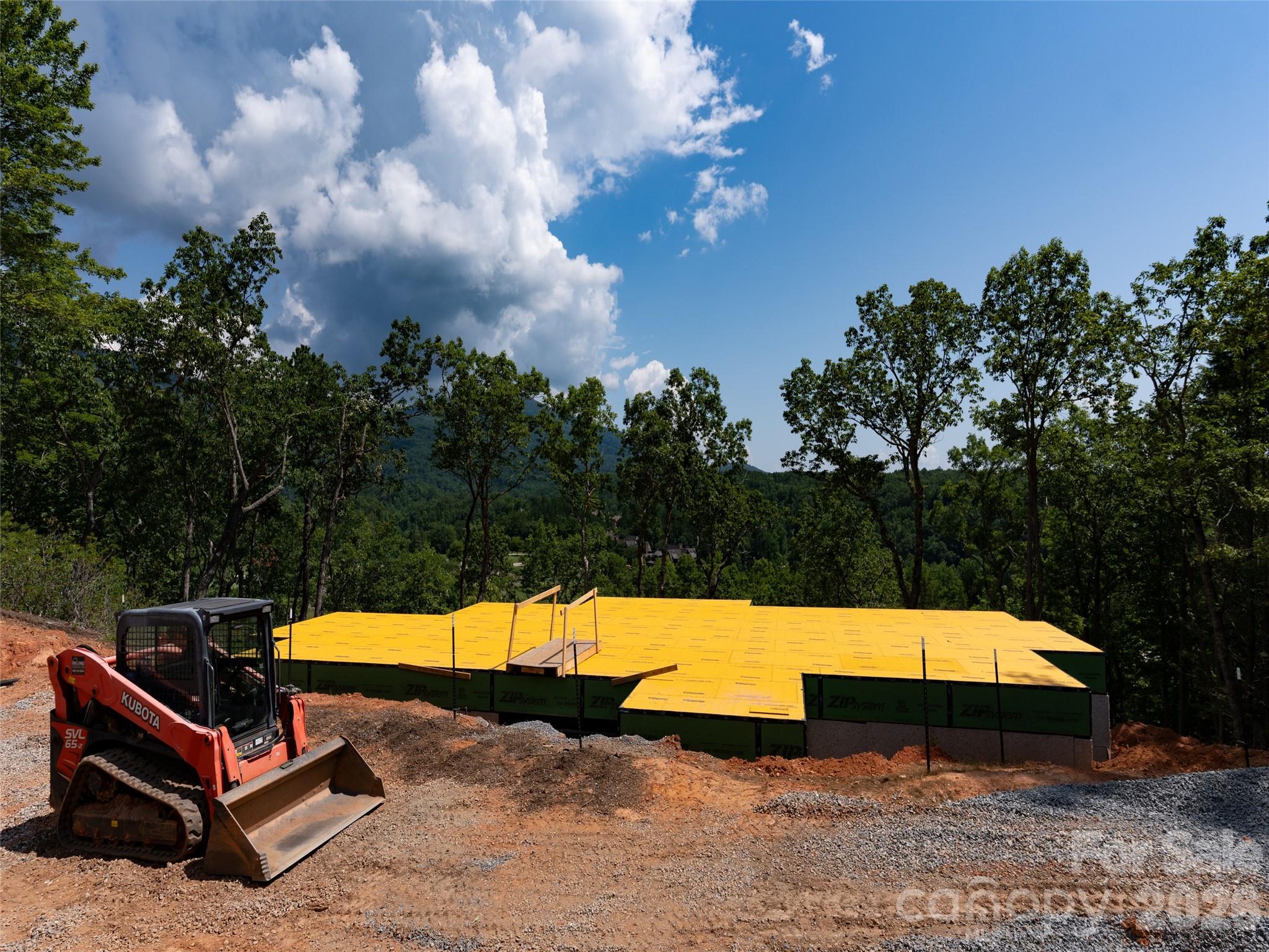 2015 Deep Gap Farm Road W Mill Spring NC 28756