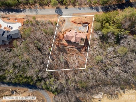 2015 Deep Gap Farm Road W Mill Spring NC 28756