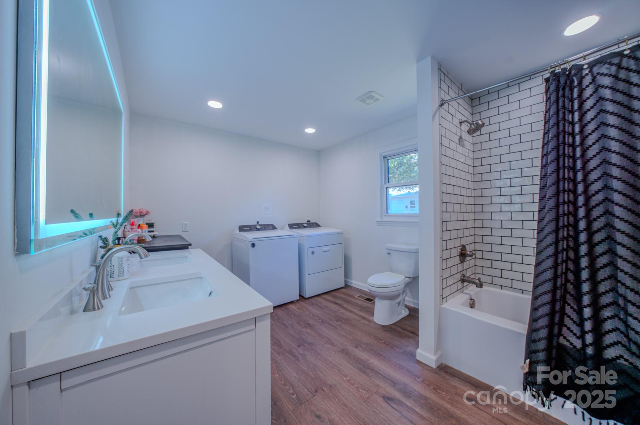 26 Center Street Candler NC 28715