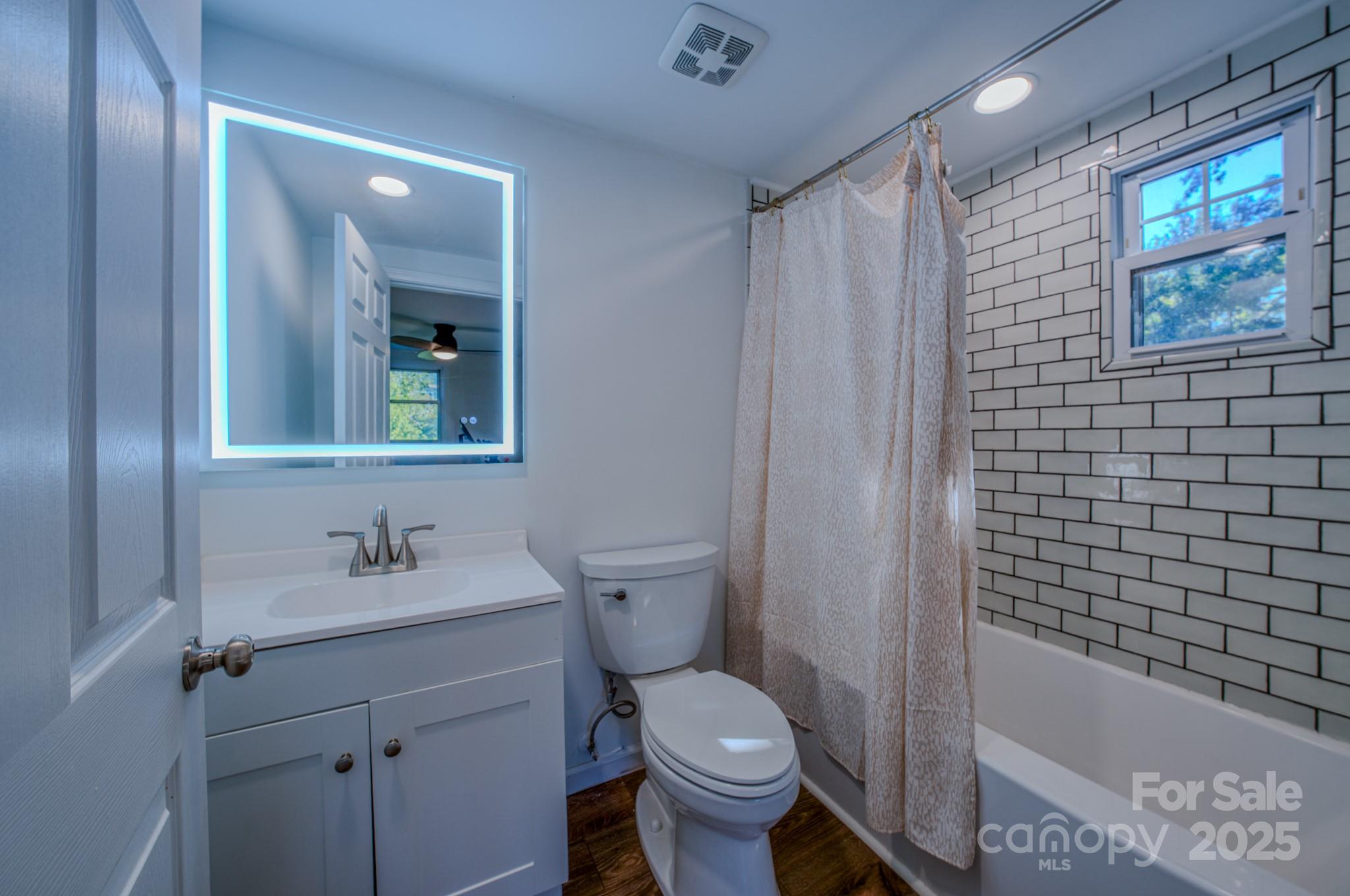 26 Center Street Candler NC 28715