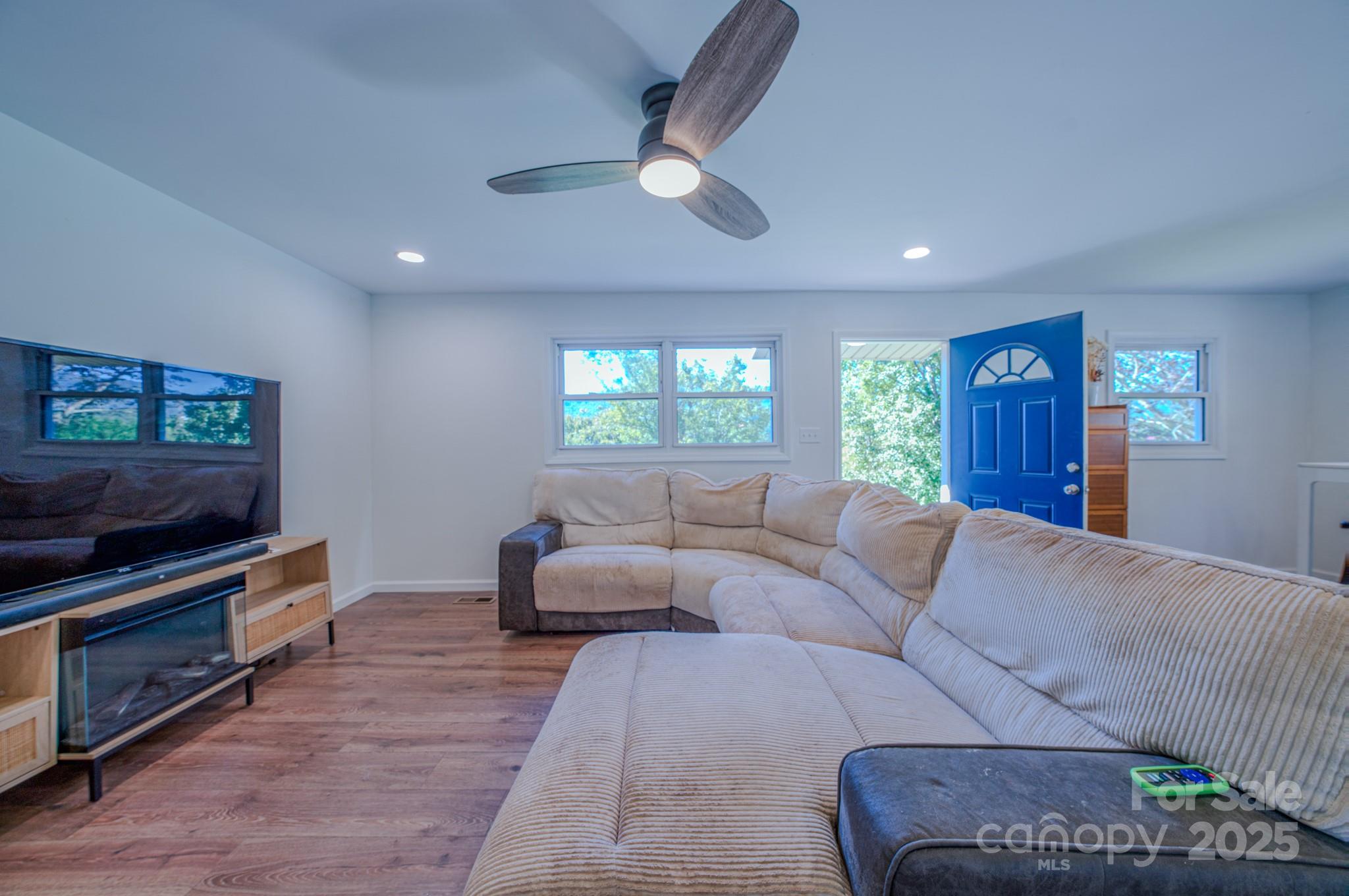 26 Center Street Candler NC 28715