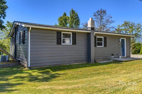 26 Center Street Candler NC 28715