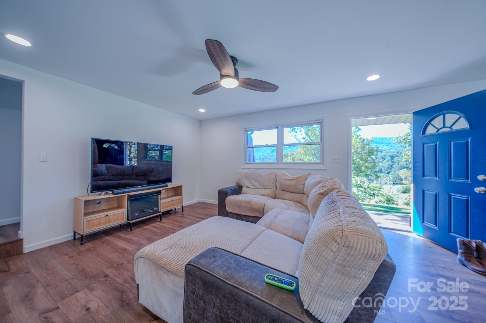 26 Center Street Candler NC 28715