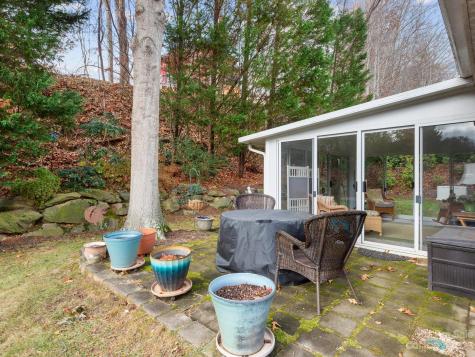 11 Stonebridge Drive Asheville NC 28805