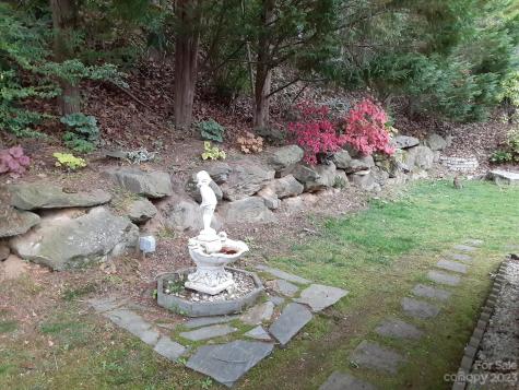 11 Stonebridge Drive Asheville NC 28805