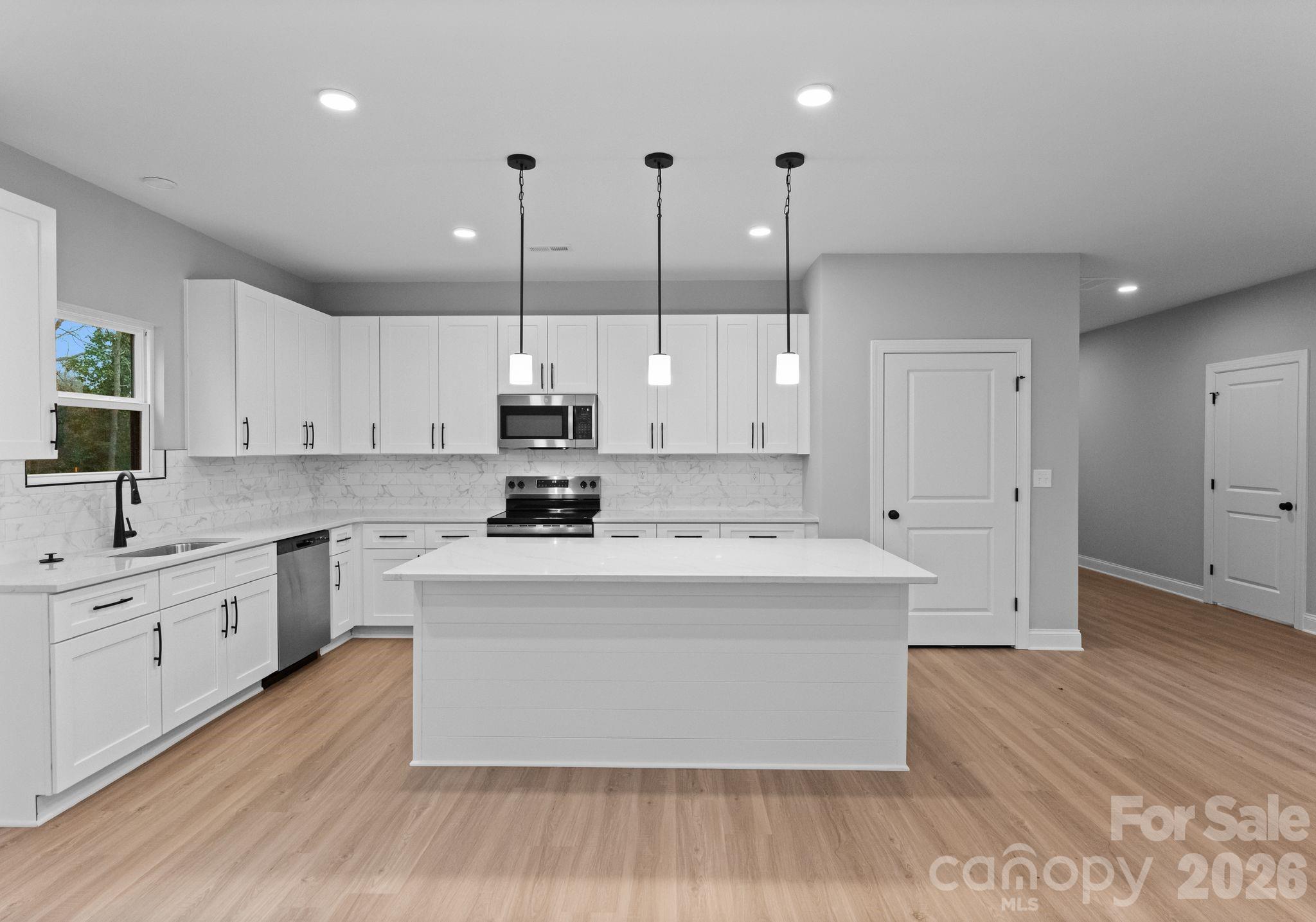 8823 Dogwood Drive Charlotte NC 28215