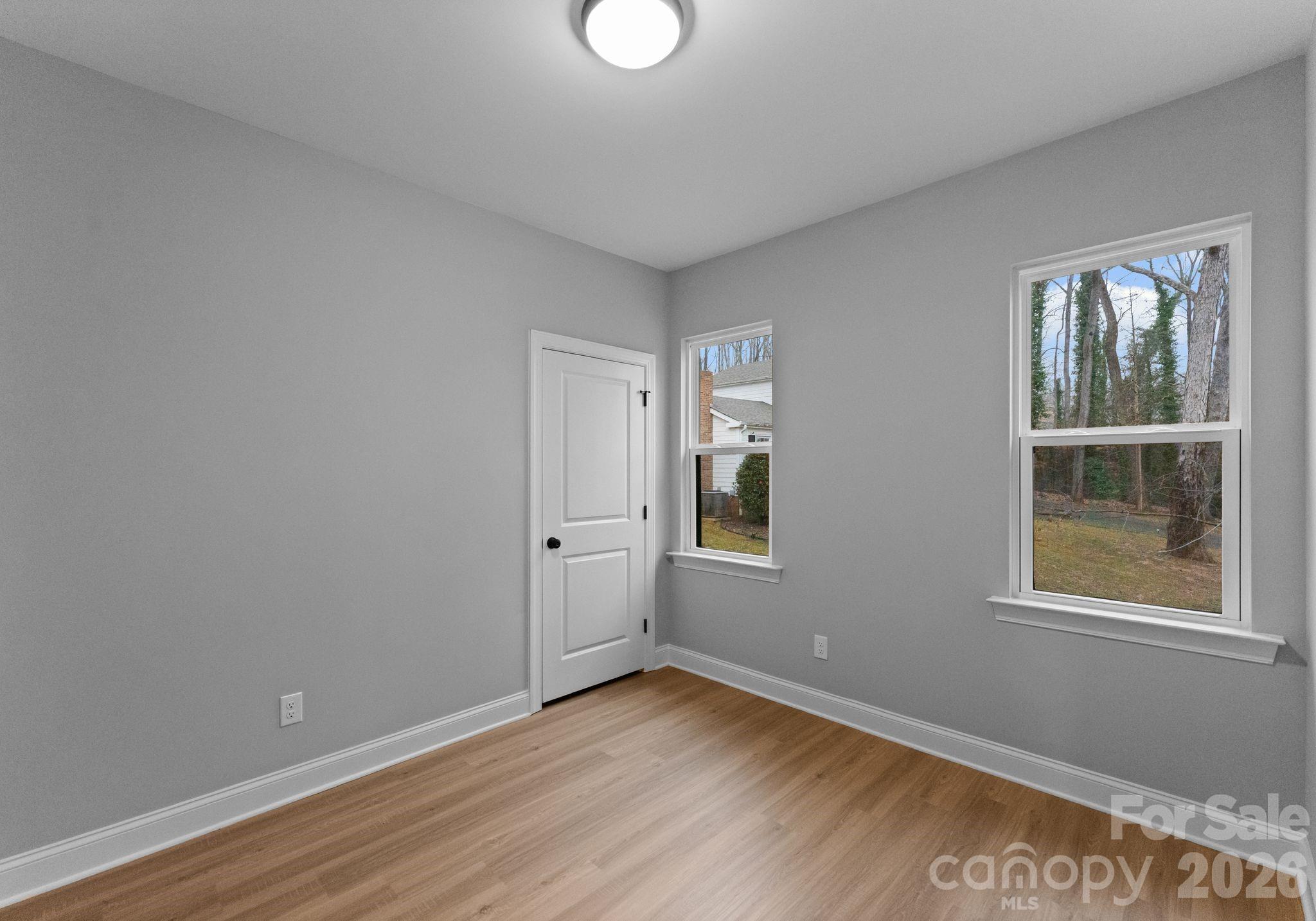8823 Dogwood Drive Charlotte NC 28215