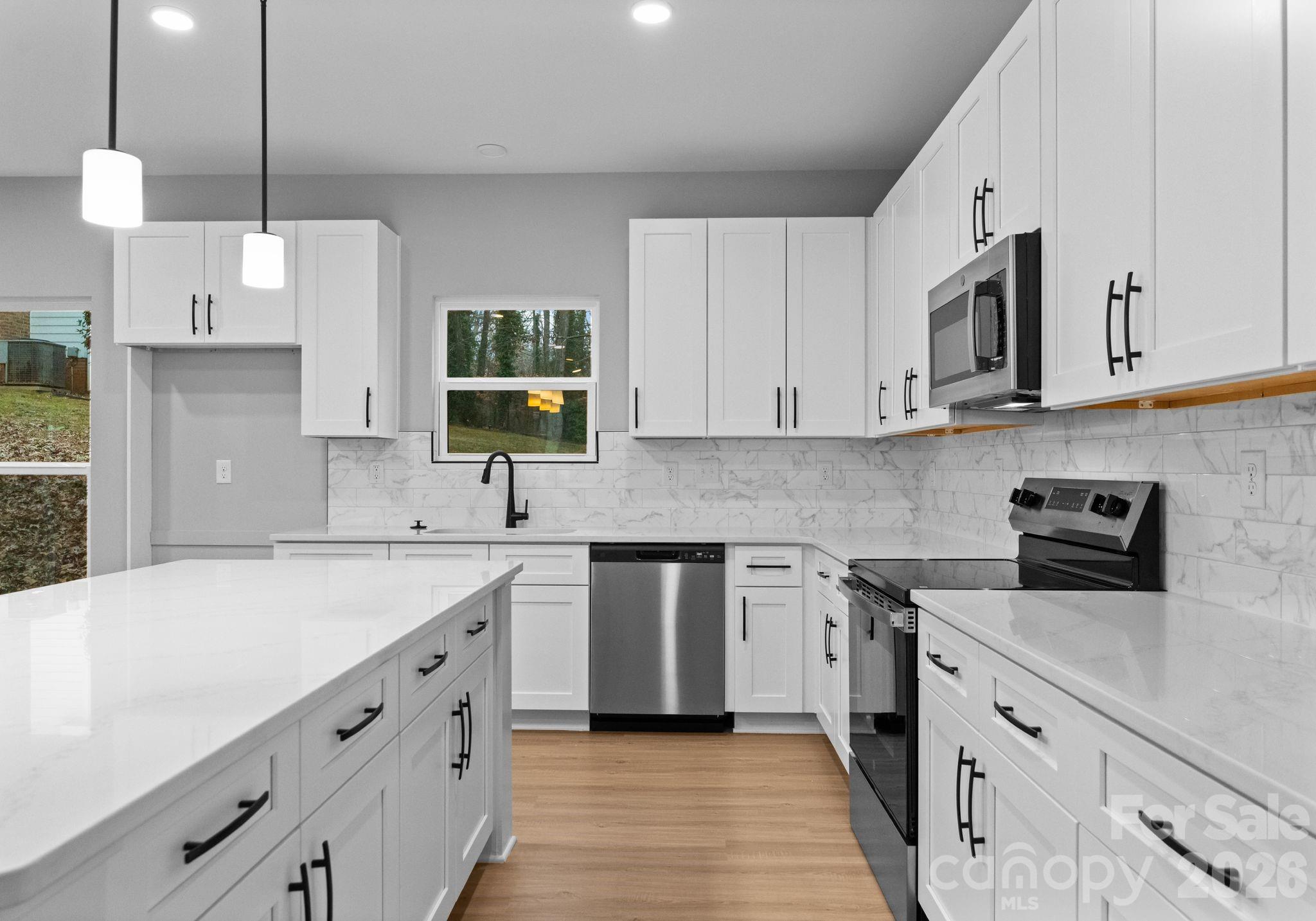 8823 Dogwood Drive Charlotte NC 28215
